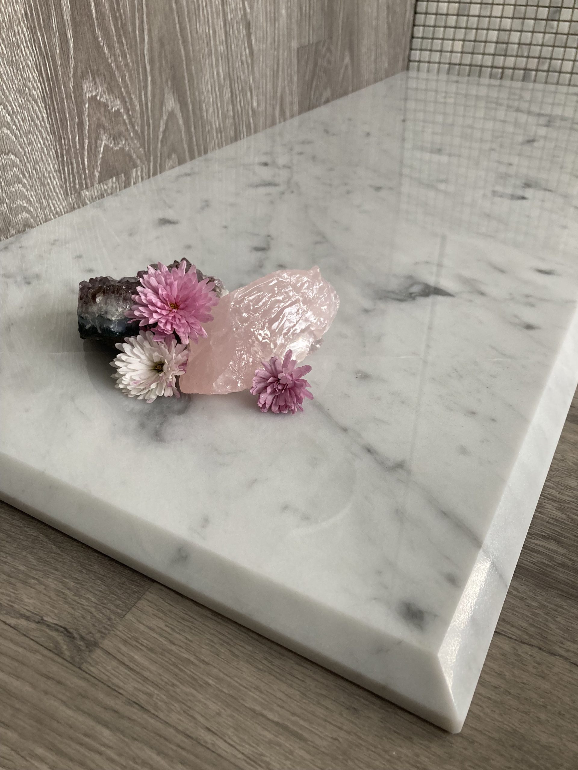 Tulisijan eduskivi Bianco Carrara C marmoria