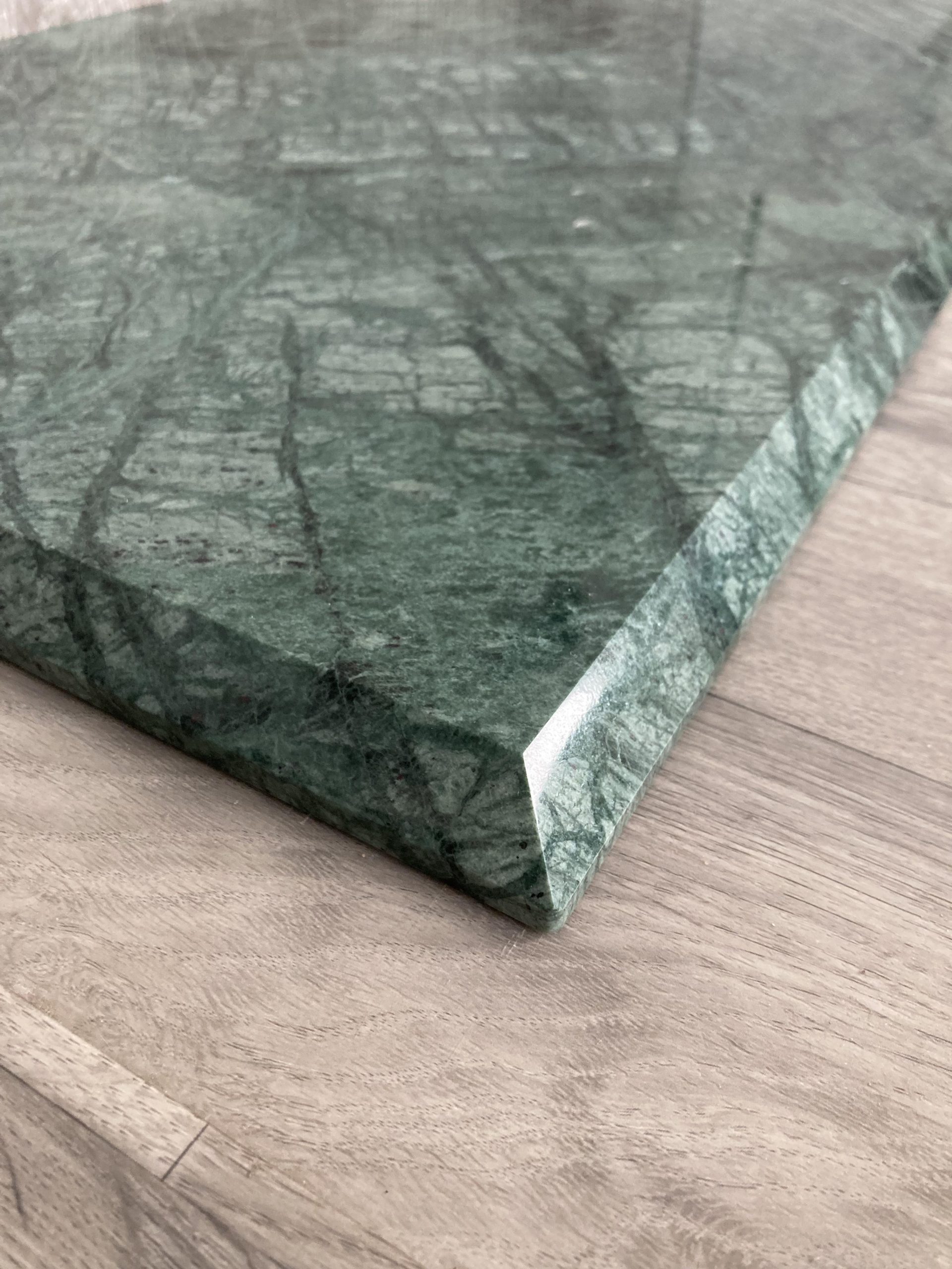 Tulisijan eduskivi Verde Guatemala -marmoria - Image 4