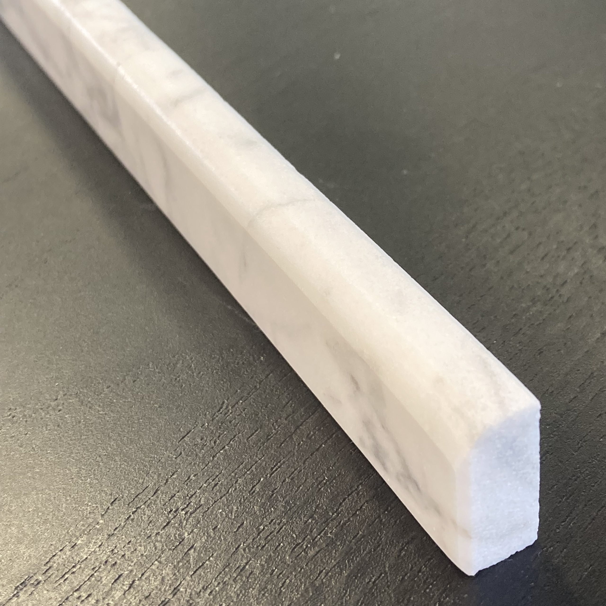 Koristeboordi Statuarietto -marmoria