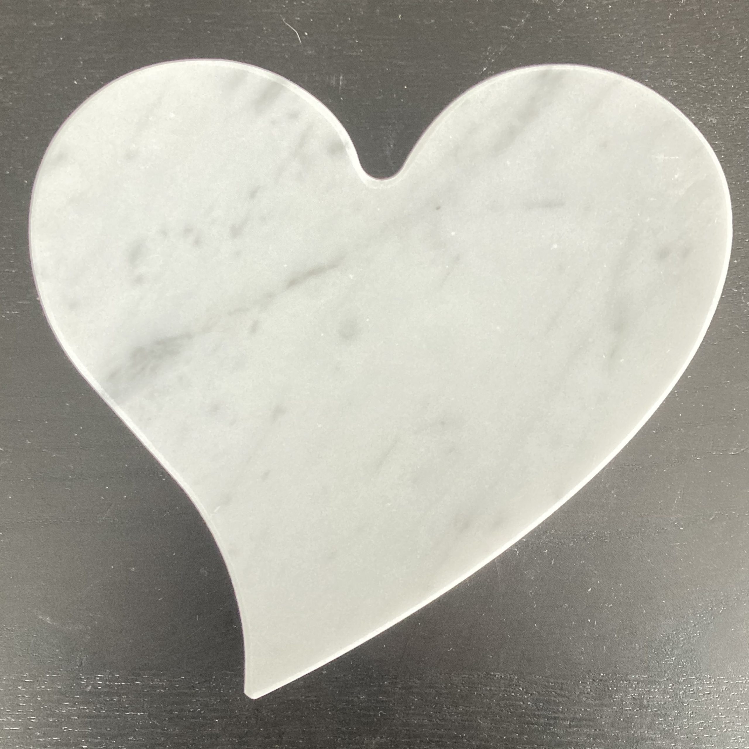 Minisydän -koristekivi, eri värejä