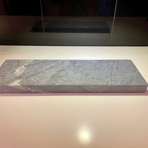 Kylmäkivi vuolukiveä