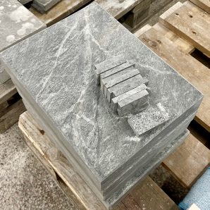 Pieni muhkea lämmönvaraajakivi 26 x 35,5 cm